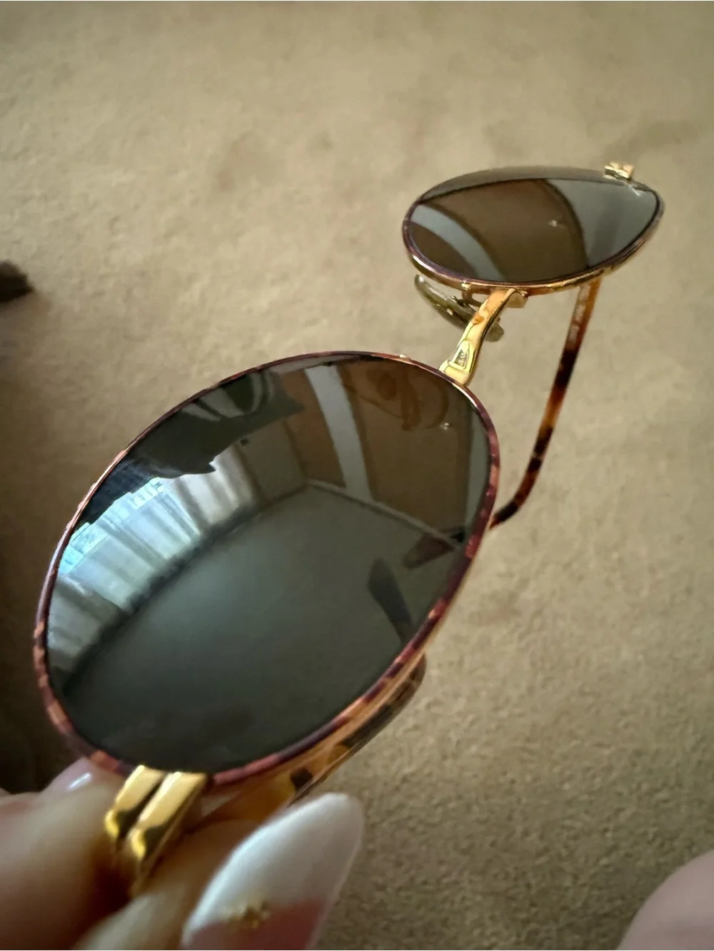 Ray-Ban (Vintage) Gold Frame Tortoiseshell Temples